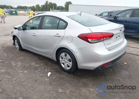 2018 Kia Forte Lx из США, поврежденный, VIN 3KPFL4A7XJE248415